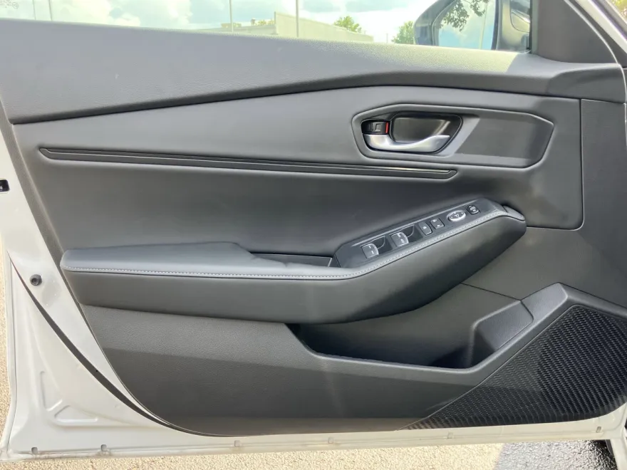 2025 Honda Accord Hybrid Sport photo 1