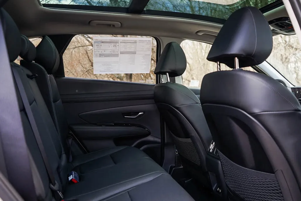 2025 Hyundai Tucson Hybrid Limited photo 1