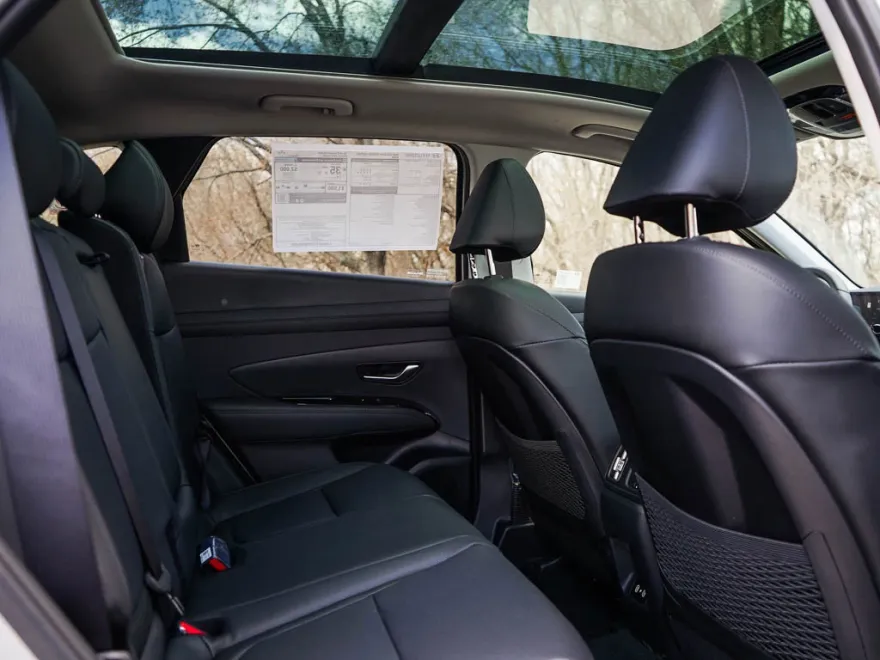 2025 Hyundai Tucson Hybrid Limited photo 1