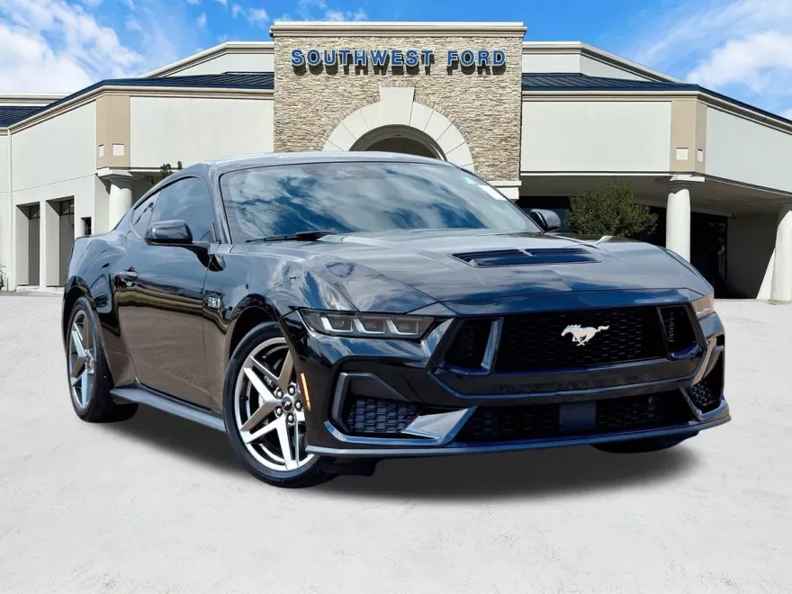 2024 Ford Mustang GT Premium photo 1