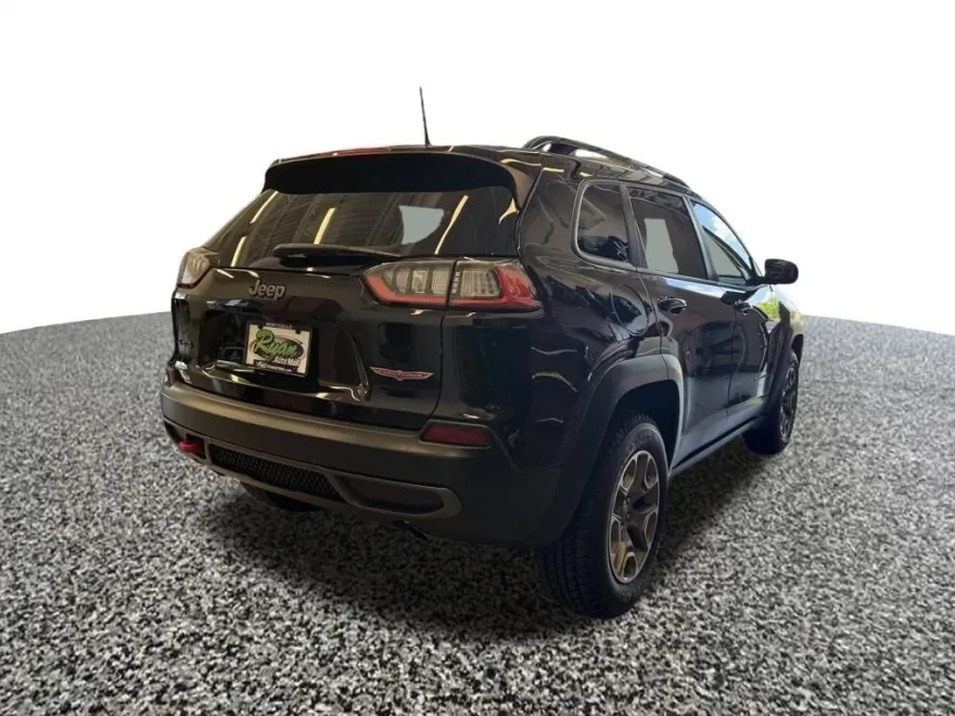2022 Jeep Cherokee Trailhawk photo 5
