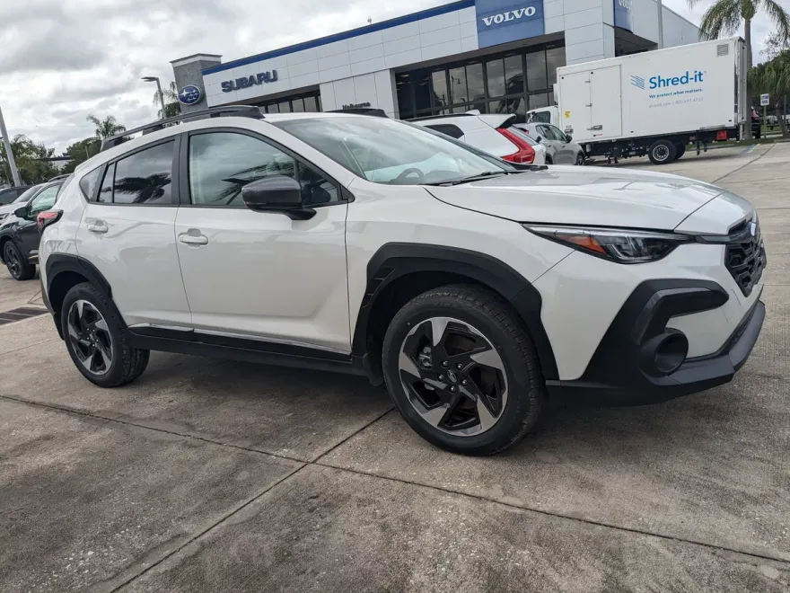2025 Subaru Crosstrek Limited photo 1