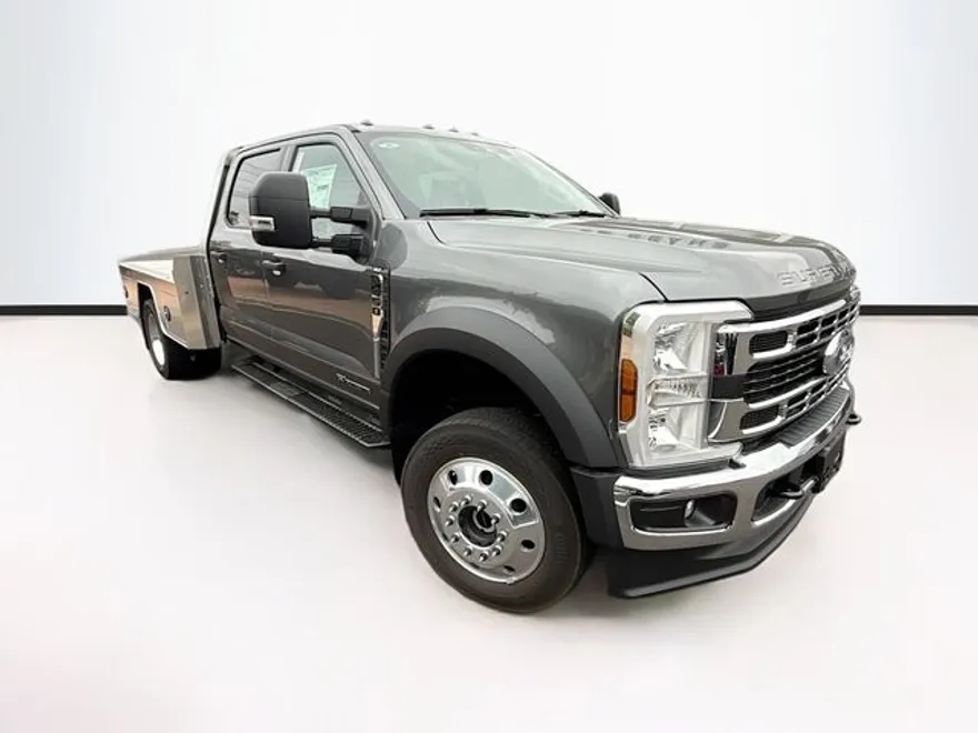 2026 Ford F-450 XLT photo 1