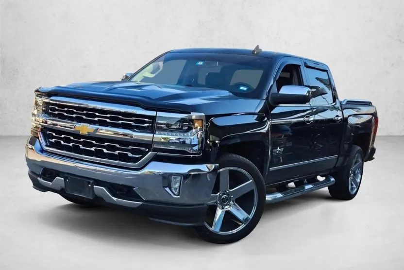 2018 Chevrolet Silverado 1500 LTZ photo 1
