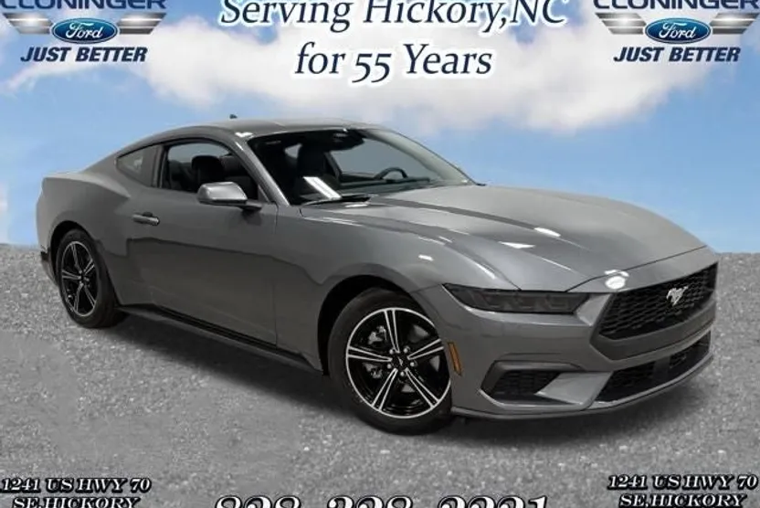 2025 Ford Mustang EcoBoost photo 1