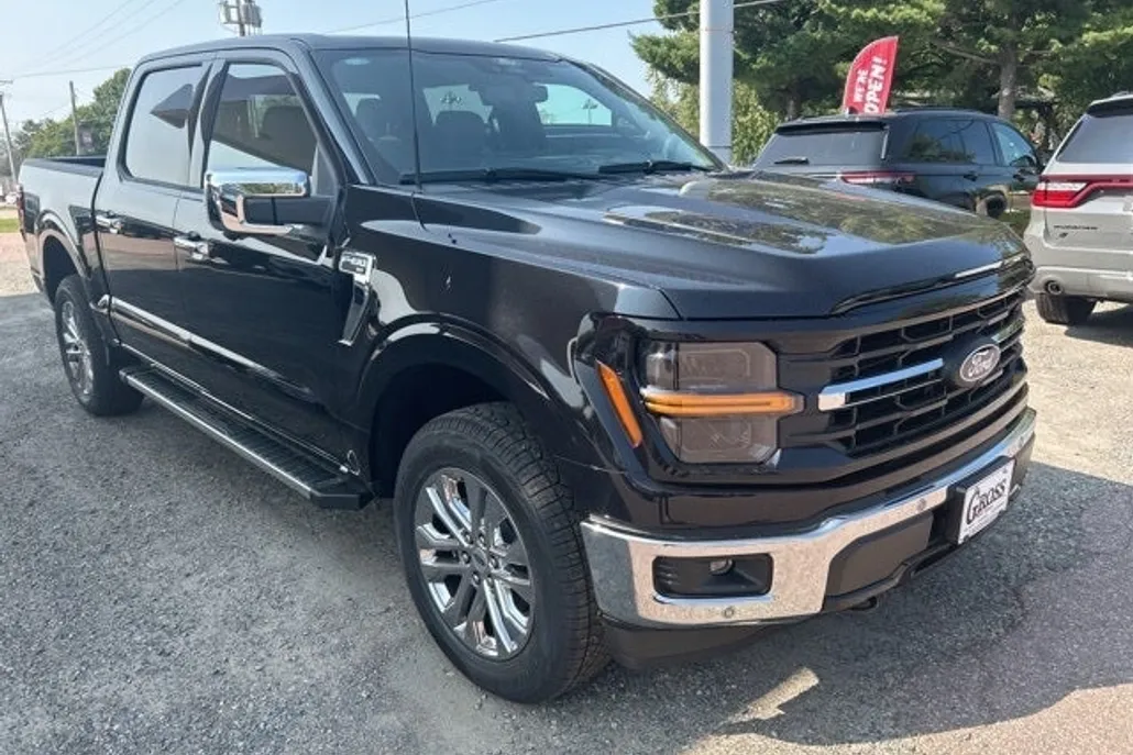 2024 Ford F-150 XLT photo 1
