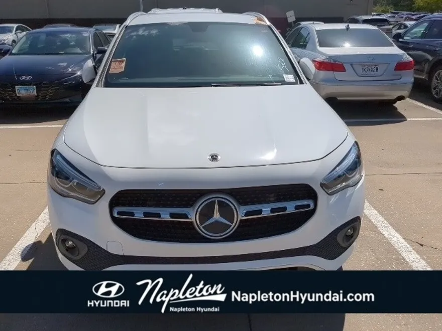 2022 Mercedes Benz GLA 250 photo 1
