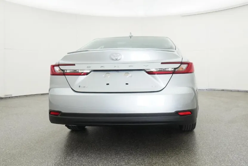 2026 Toyota Camry LE photo 1