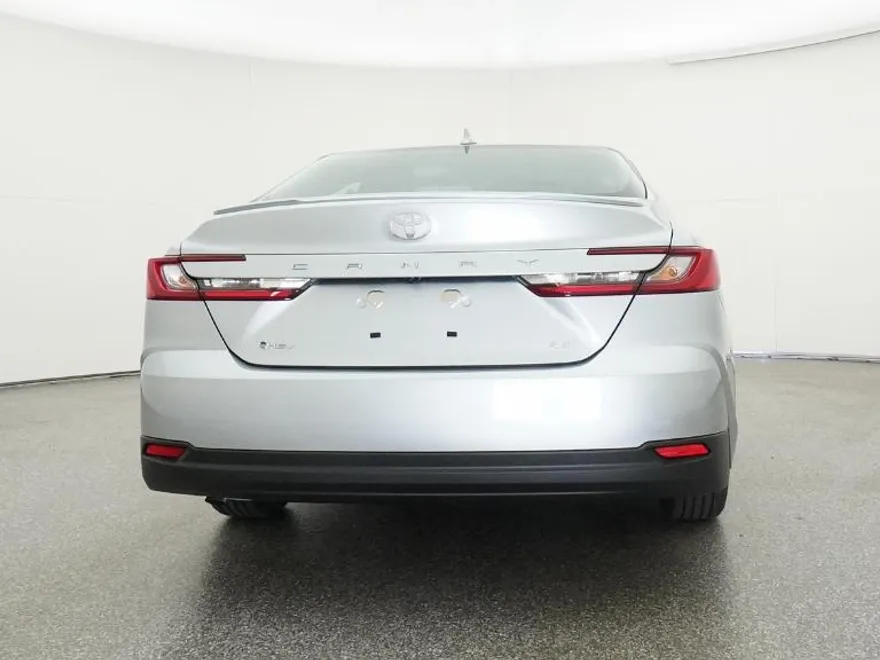 2026 Toyota Camry LE photo 1