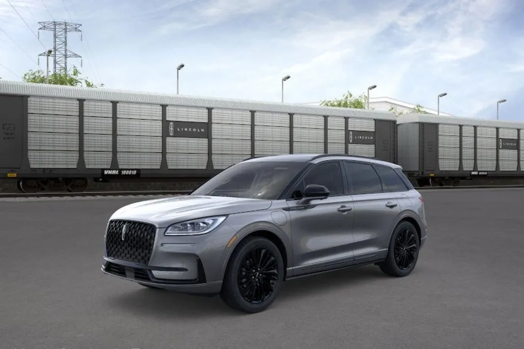 2025 Lincoln Corsair Grand Touring photo 1