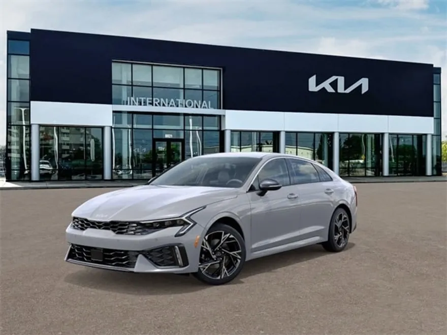 2026 Kia K5 GT-Line photo 1