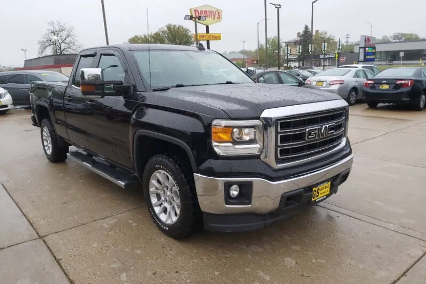 2015 Gmc Sierra 1500 SLE photo 1