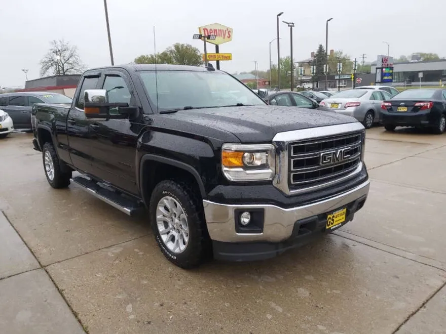 2015 Gmc Sierra 1500 SLE photo 1