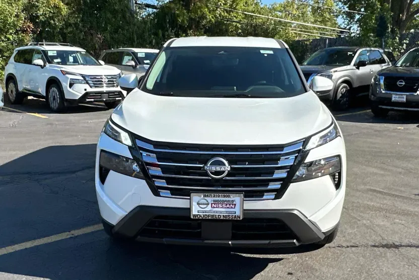 2026 Nissan Rogue SV photo 1
