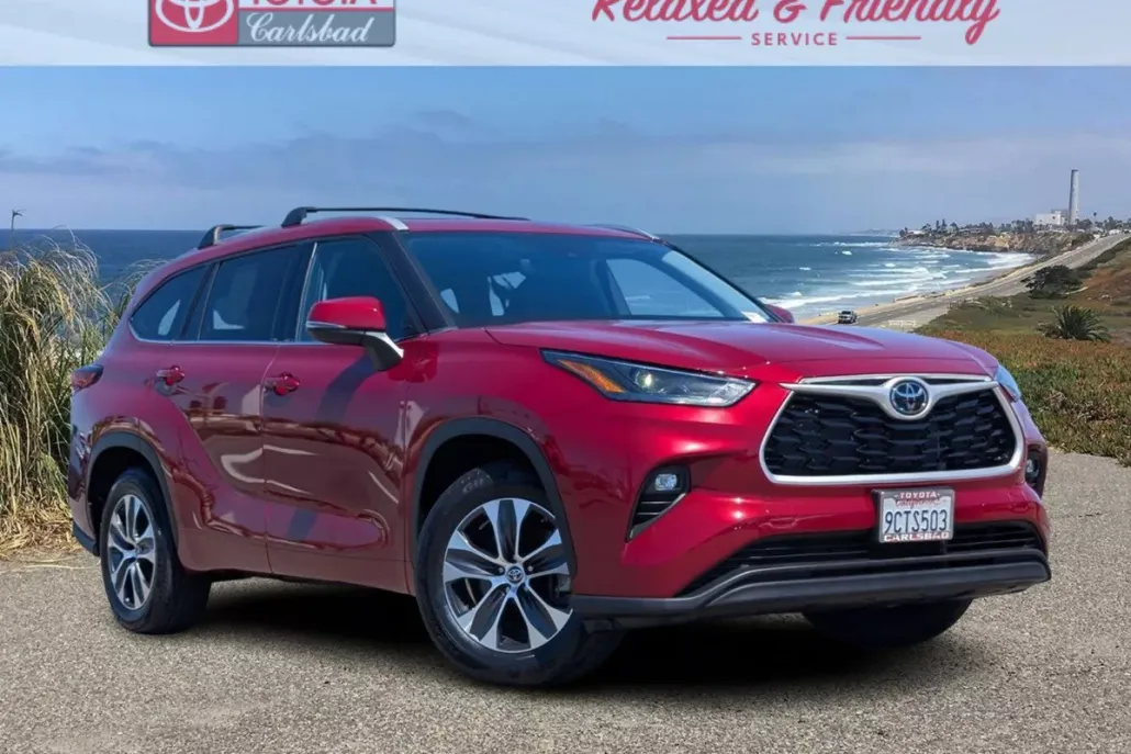 2022 Toyota Highlander XLE photo 1