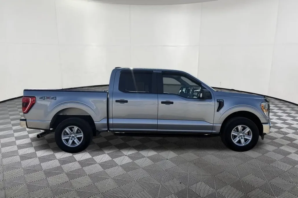 2014 Ford F-550 XL photo 1