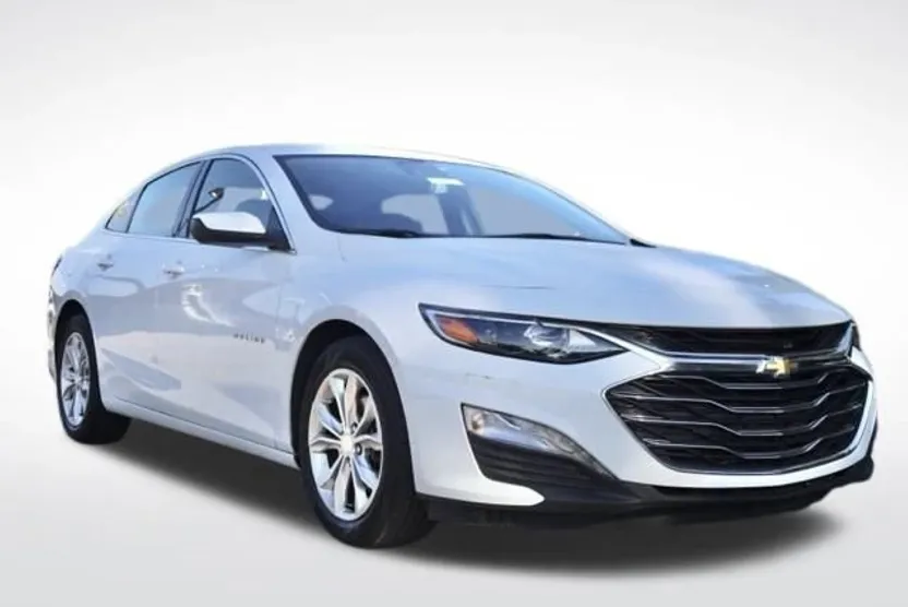 2023 Chevrolet Malibu 1LT photo 1