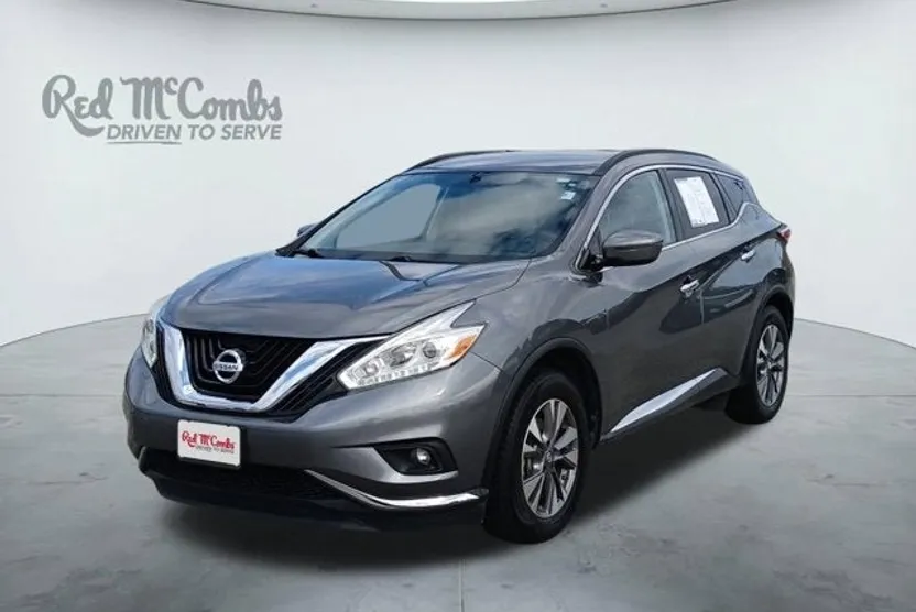 2017 Nissan Murano SV photo 1