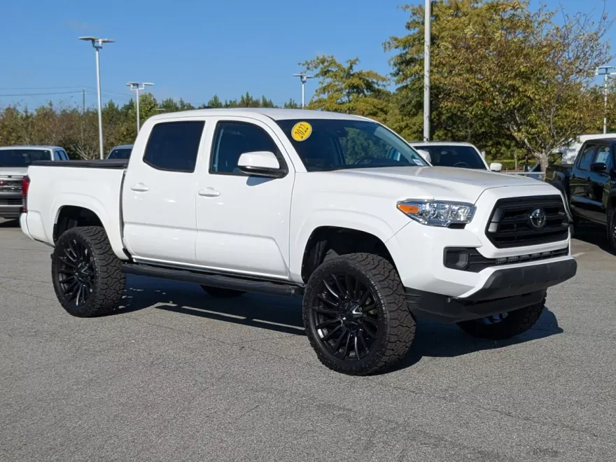 2022 Toyota Tacoma 4x4 SR photo 1