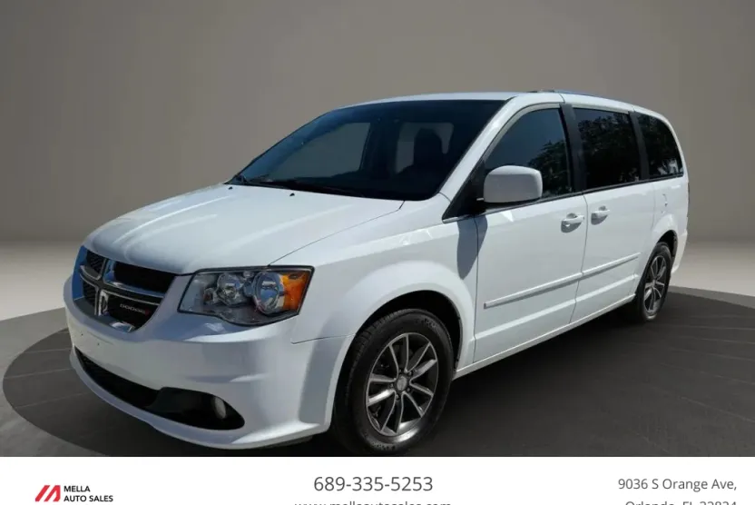 2017 Dodge Grand Caravan SXT photo 1