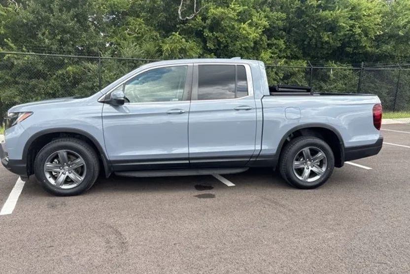 2023 Honda Ridgeline RTL photo 1