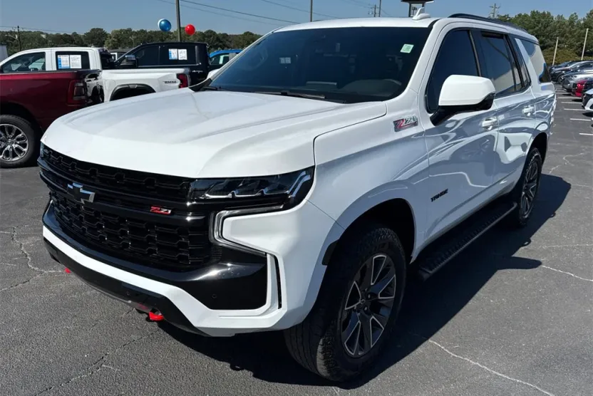 2023 Chevrolet Tahoe Z71 photo 1