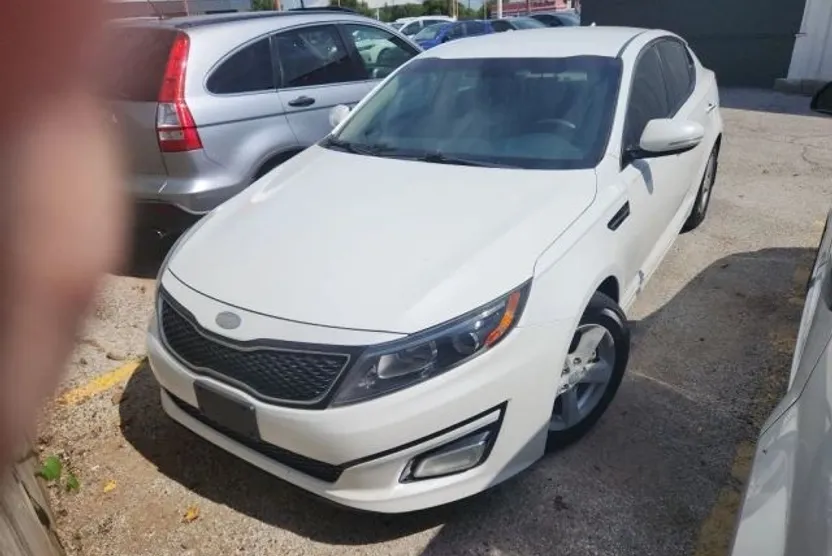 2014 Kia Optima LX photo 1