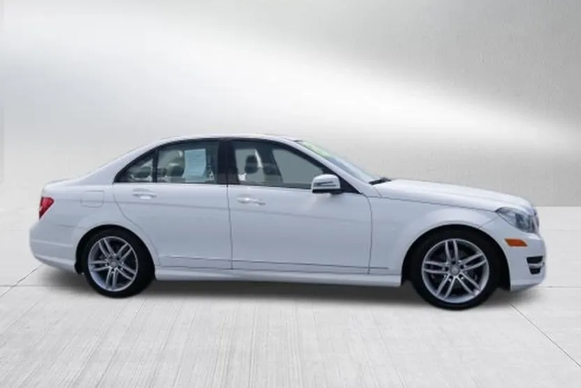 2013 Mercedes Benz C 250 Sport photo 1