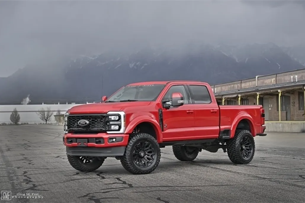 2025 Ford F-250 Lariat photo 1