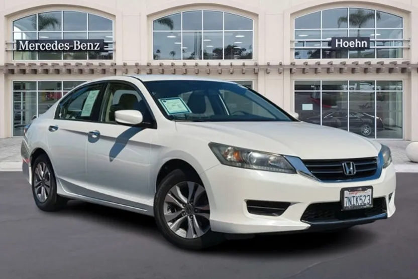2015 Honda Accord LX photo 1