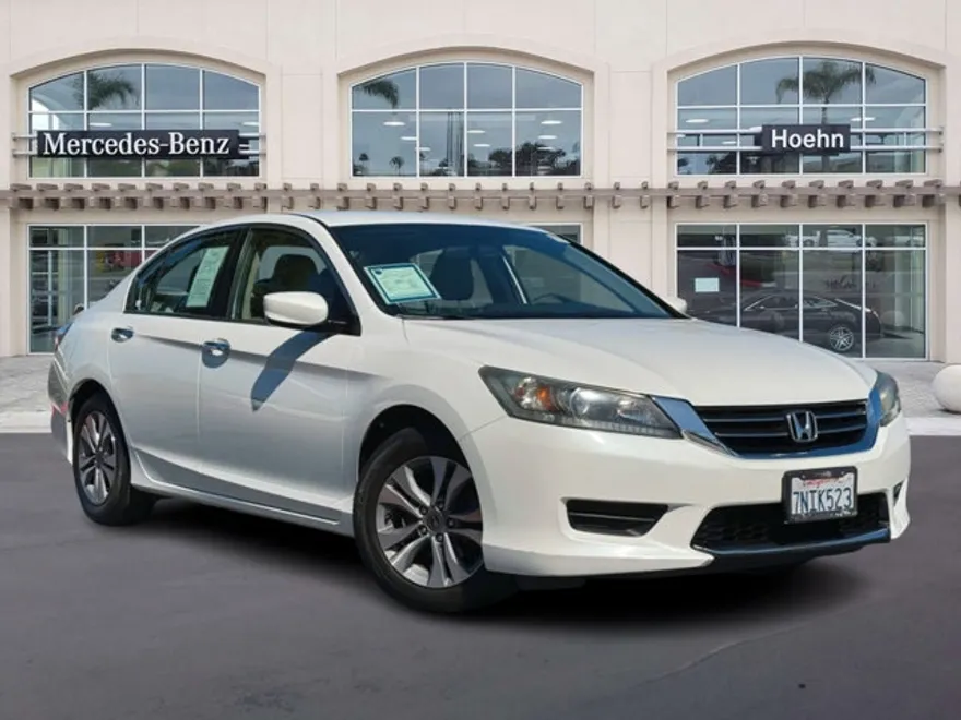 2015 Honda Accord LX photo 1