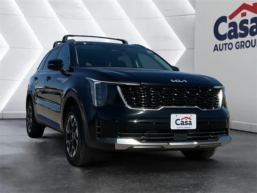 2025 Kia Sorento S photo 1