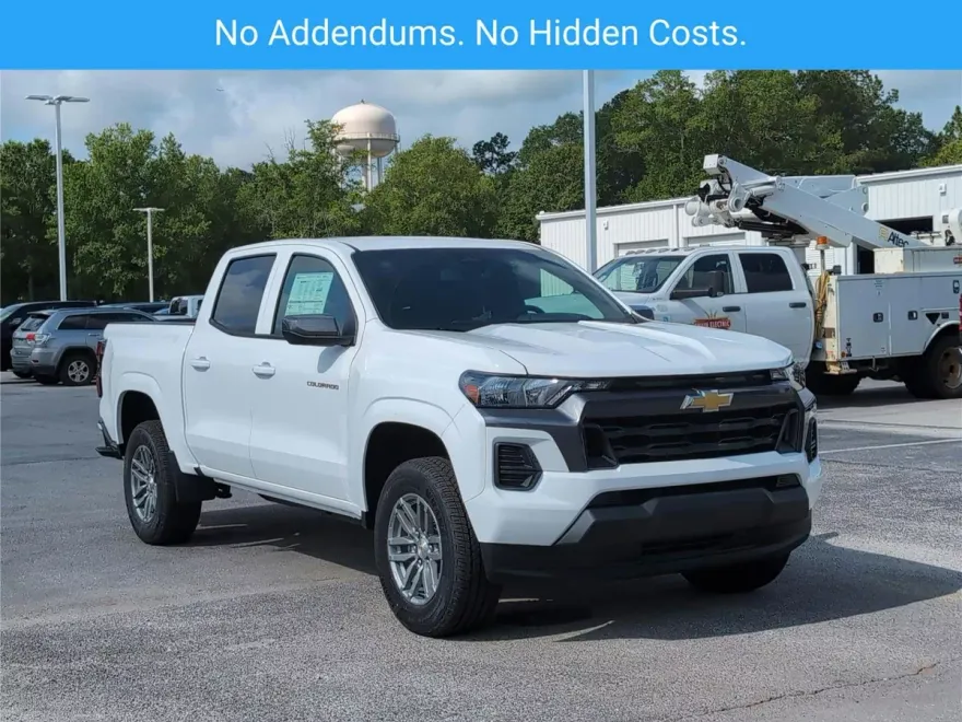 2025 Chevrolet Colorado Work Truck LT photo 1