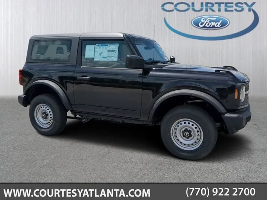 2025 Ford Bronco Base photo 1