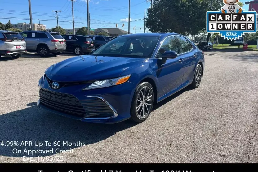 2023 Toyota Camry Hybrid XLE photo 1