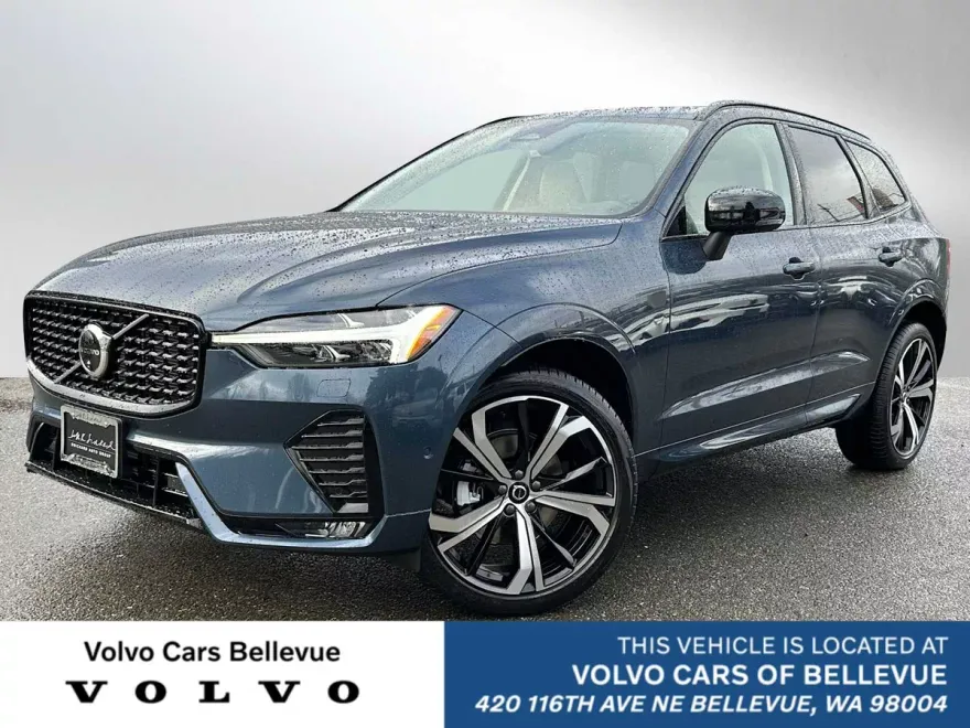 2025 Volvo XC60 B5 photo 1