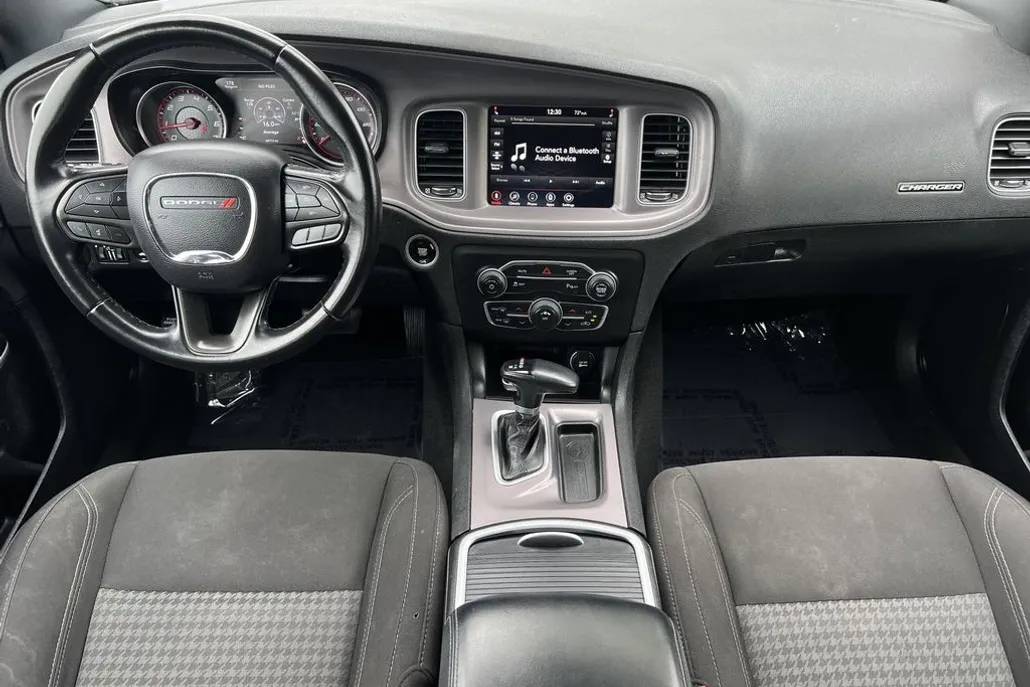2023 Dodge Charger SXT photo 1