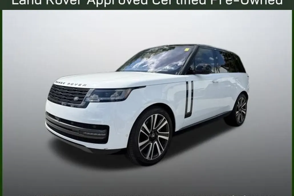 2023 Land Rover Range Rover SE photo 1