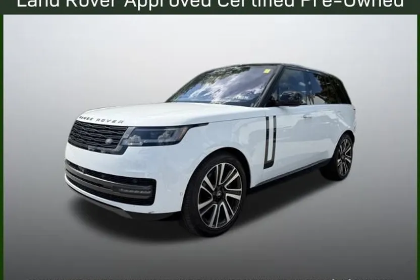 2023 Land Rover Range Rover SE photo 1