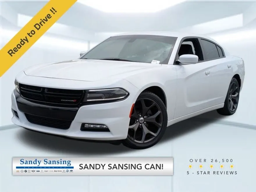 2017 Dodge Charger SXT photo 1