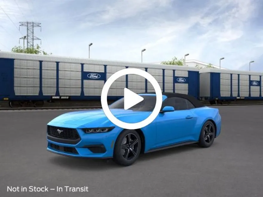 2025 Ford Mustang EcoBoost photo 1