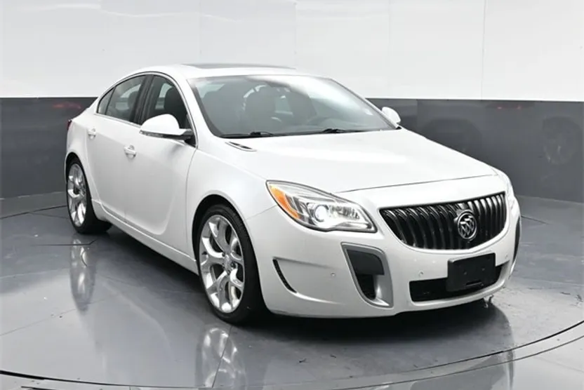2017 Buick Regal Turbo GS photo 1