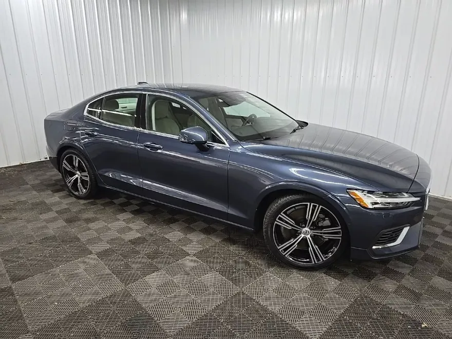 2019 Volvo S60 T8 Inscription photo 1