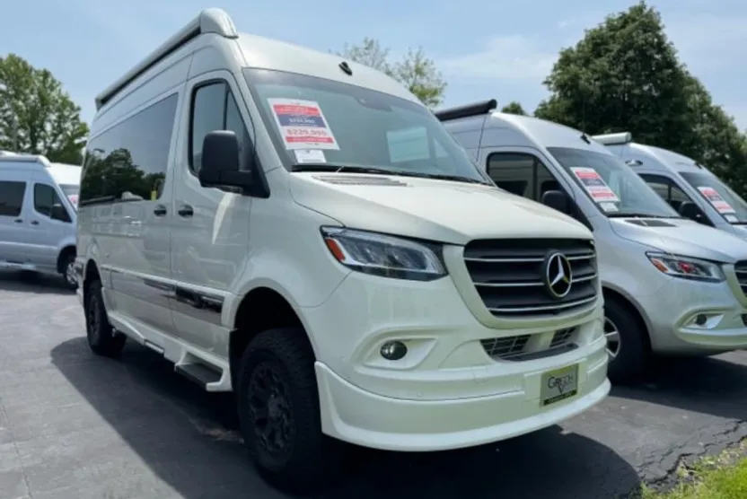 2023 Mercedes Benz Sprinter 2500 photo 1
