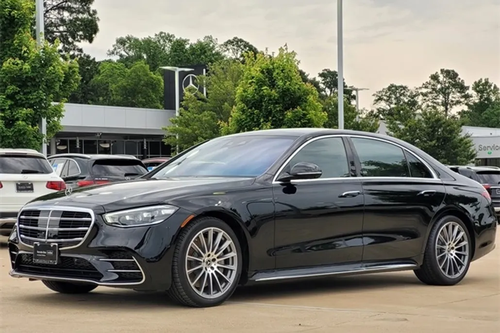 2025 Mercedes Benz S 580 4MATIC photo 1
