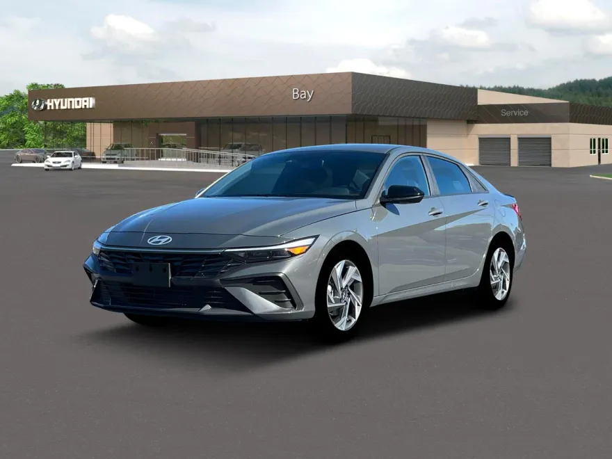 2025 Hyundai Elantra SEL Sport photo 1