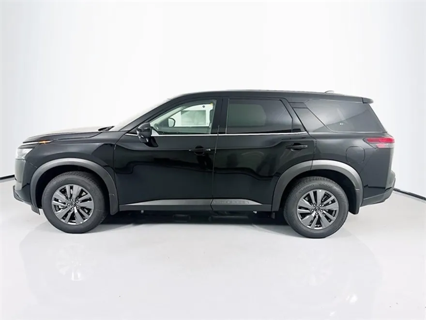 2025 Nissan Pathfinder S photo 1