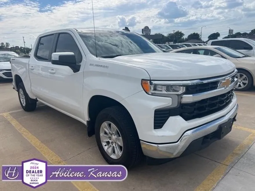 2023 Chevrolet Silverado 1500 LT photo 1