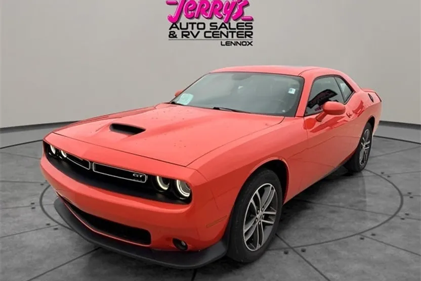 2019 Dodge Challenger GT photo 1