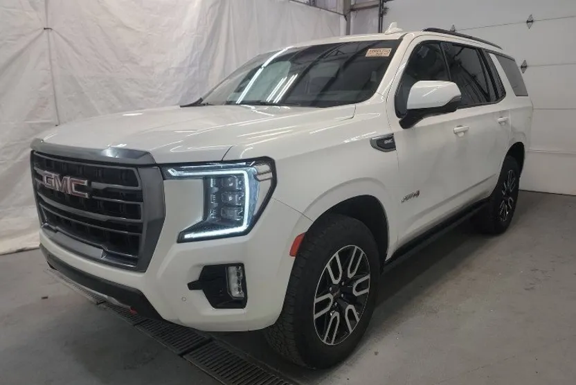 2021 Gmc Yukon AT4 photo 1